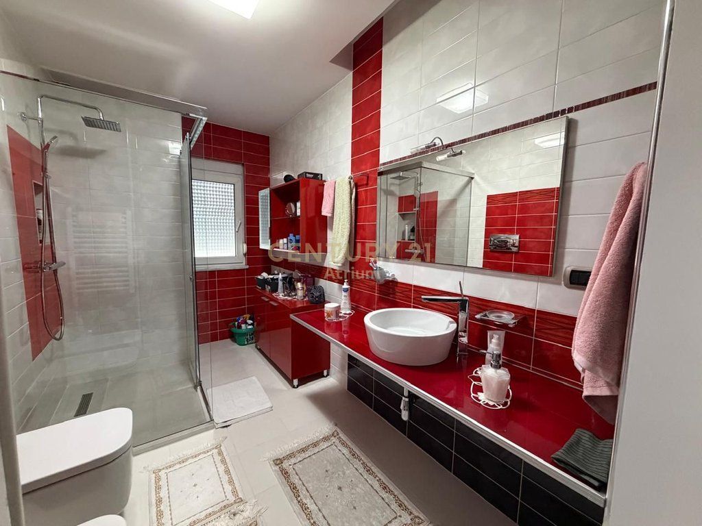 WE SELL SUPER APARTMENT 3+1+2+STORAGE AND 2 PARKING SPOTS AT BRRYLI!