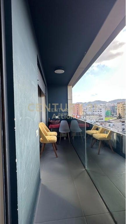 Jepet me qira apartament 1+1+2 ballkone te Ish Shushica! 885 € /Muaj