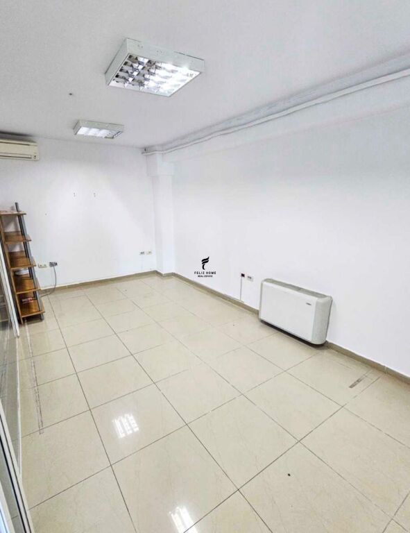 OFFICE FOR RENT 300 M2 DIBRA STREET 2,600 EURO FH-65896