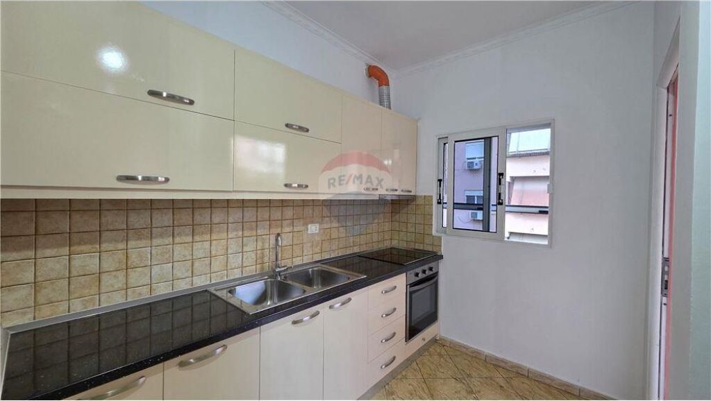 Appartamento 2+1 in affitto , Via Cipaj