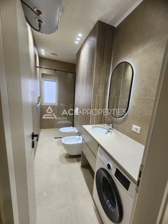 Shitet Apartament 1+1 Plazh Iliria