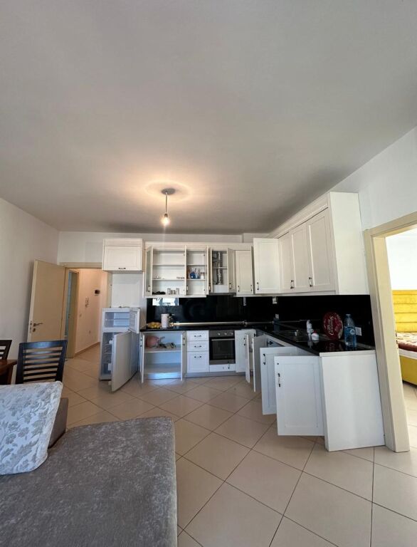 Apartament 2+1 me qira Bar Santana Astir