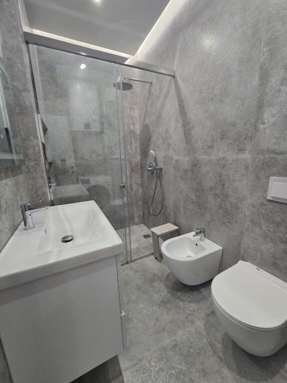 APARTAMENT 1+1 NE SHITJE - MINE PEZA