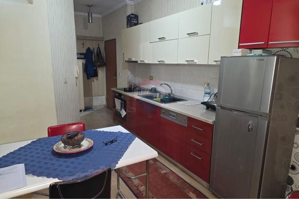 Shitet Apartament 2+1 në Astir