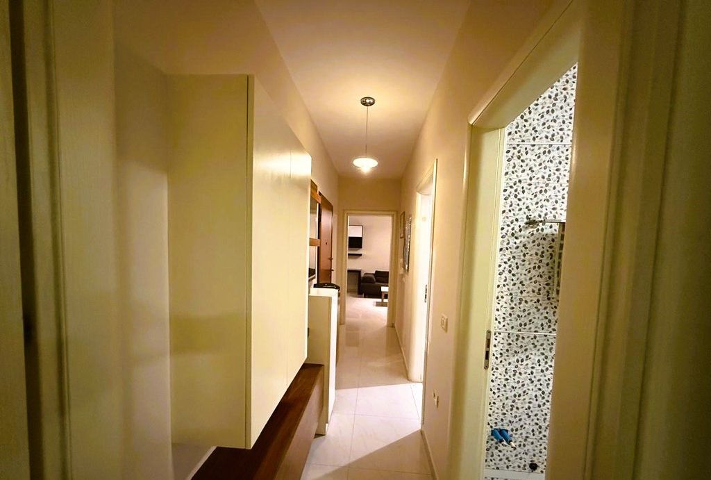 NE KOMUNEN E PARISIT JEPET APARTAMENT 2+1 PER QIRA