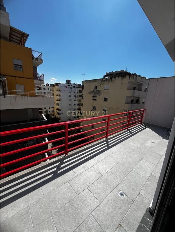 Appartamento 2+1 in Vendita sulla Spiaggia, Durrës!