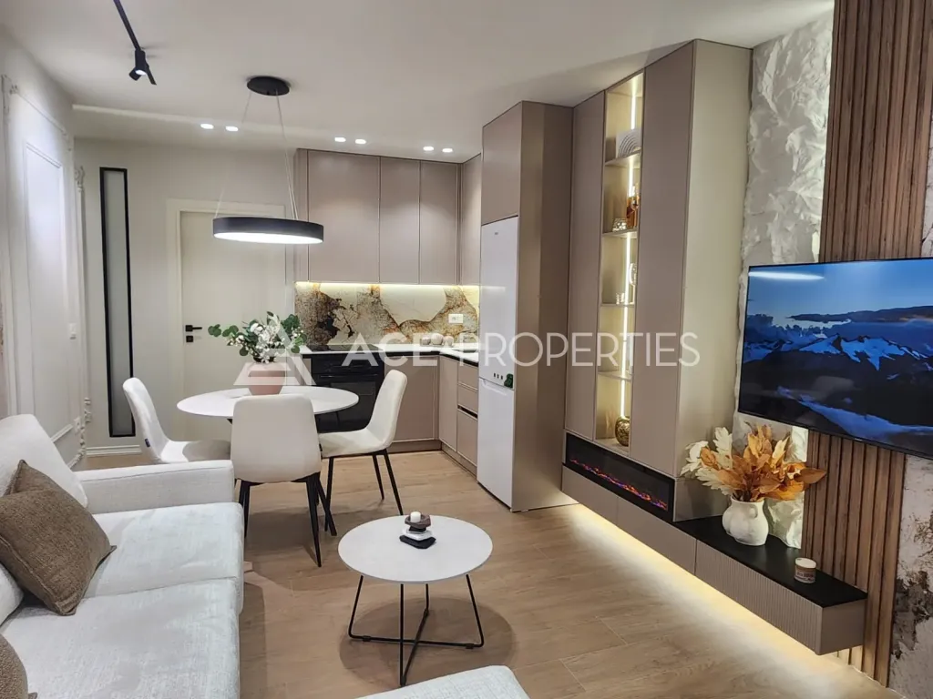 Shitet Apartament 2+1 ,Iliria Plazh