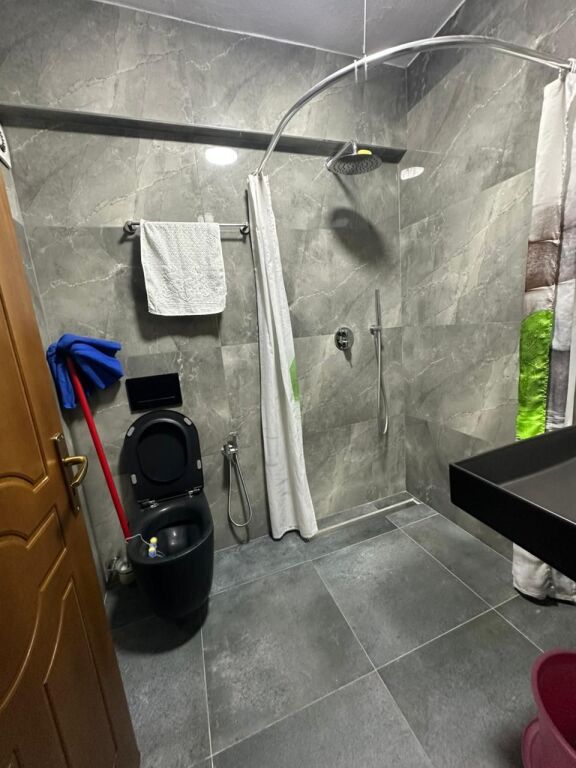 Apartament 2+1 me qira – Laprakë
