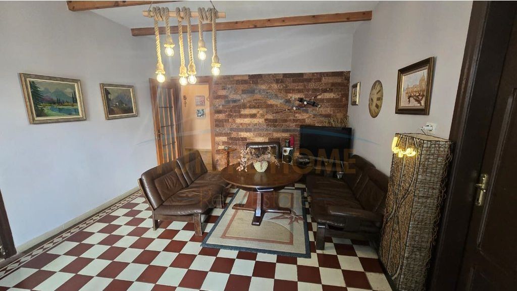 Affitto, Casa Privata, Nuovo Mercato, Tirana