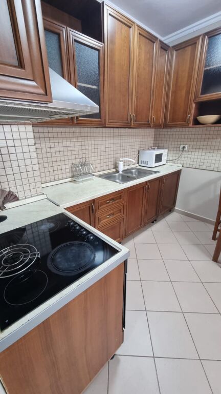 Appartamento 1+1 in Affitto in Via Durazzo, Centro