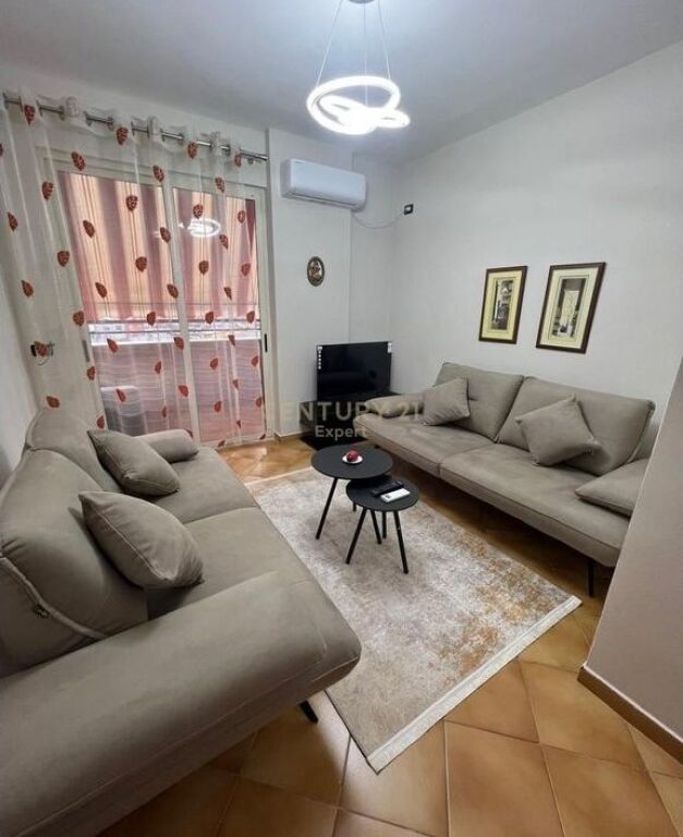Apartament 1+1 Me Qira në Bllok