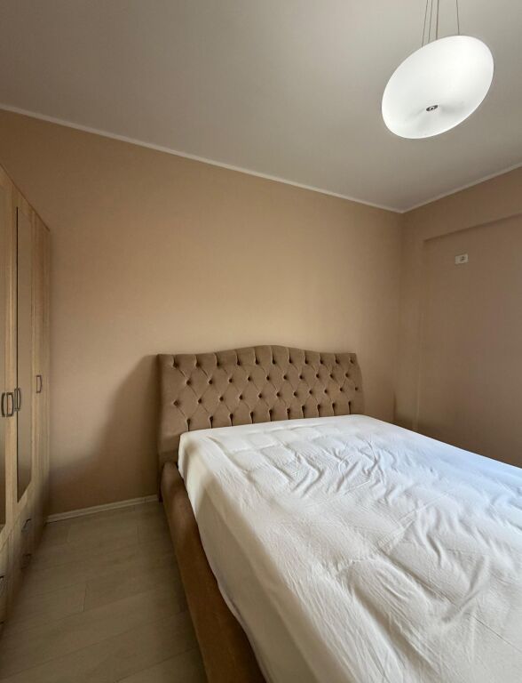 Apartament 3+1+2 me Garazh me Qira – Kompleksi FZ, Liqeni i Thatë