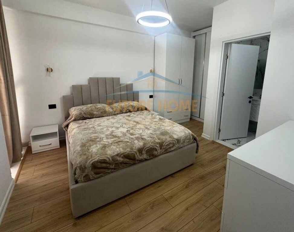 Rent, Apartment 2+1, 21 Dhjetori !