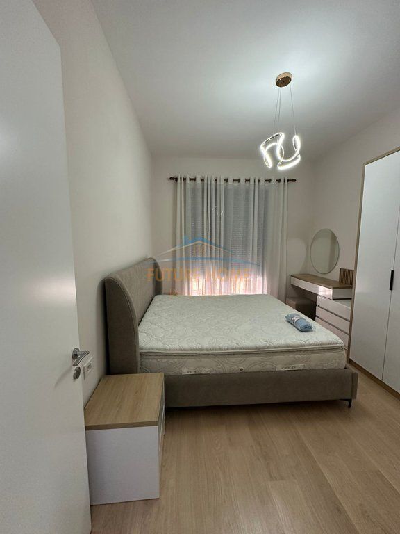 Disponojme apartament 1+1 per qira me vendndodhje tek Kompleksi Delijorgji.