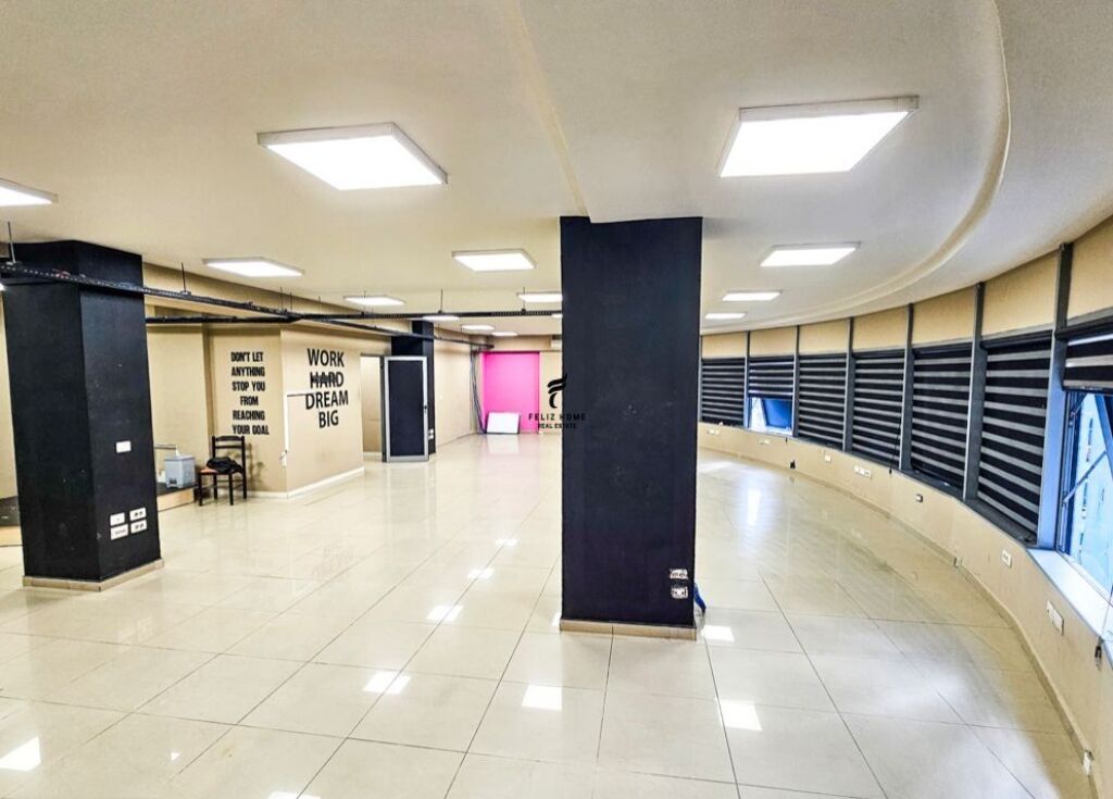 OFFICE FOR RENT 300 M2 DIBRA STREET 2,600 EURO FH-65896