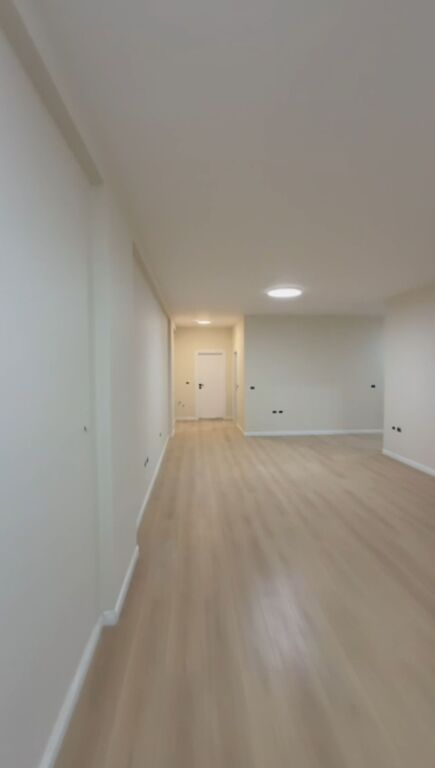 3+1 apartment for sale Above big market without going to Eleonora