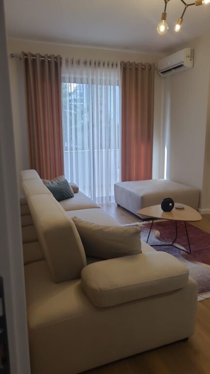 Apartament 1+1 me Qera, kompleksi Kontakt