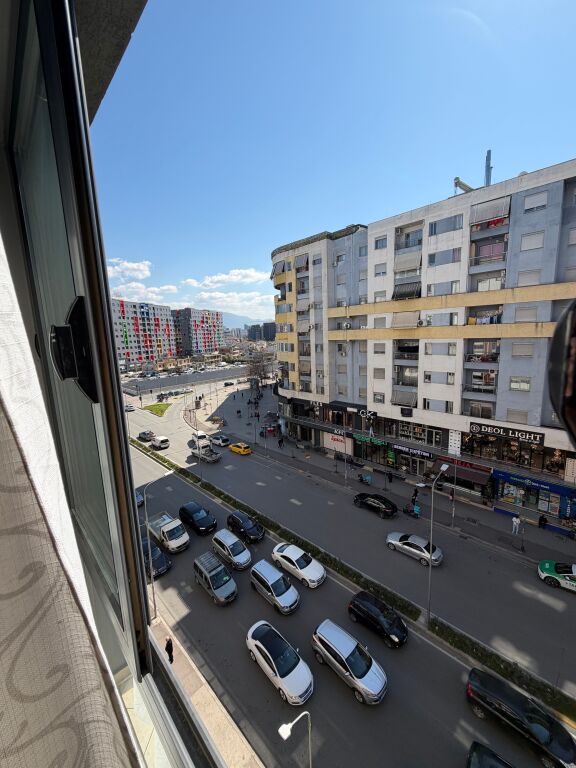 AFFITTASI APPARTAMENTO 1+1 NEL CENTRO DI ASTIRI.