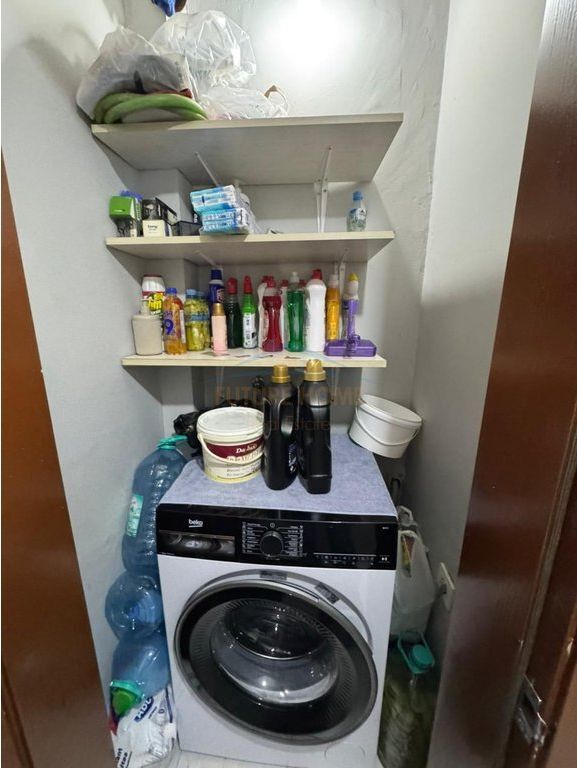 In vendita, Appartamento 2+1+2, Laprake, Tirane