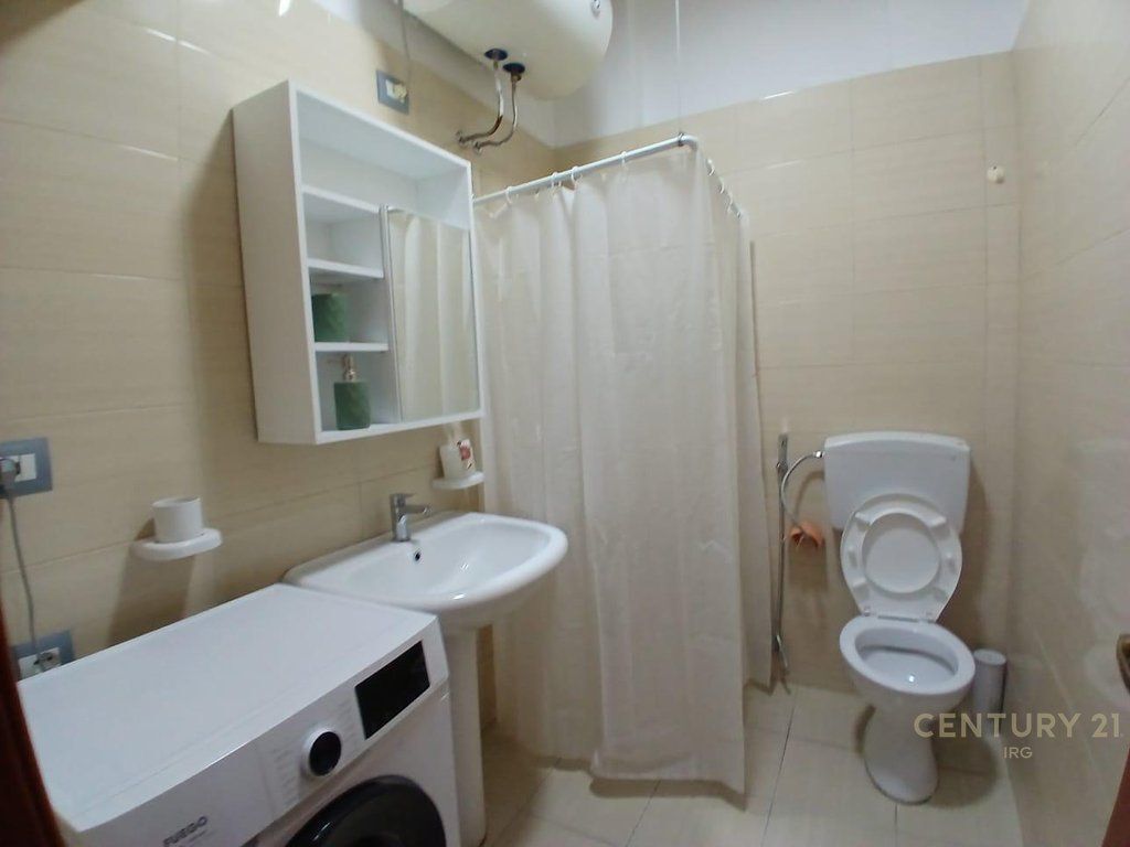 APARTAMENT 2+1 PER QIRA TEK RRUGA E DURRESIT