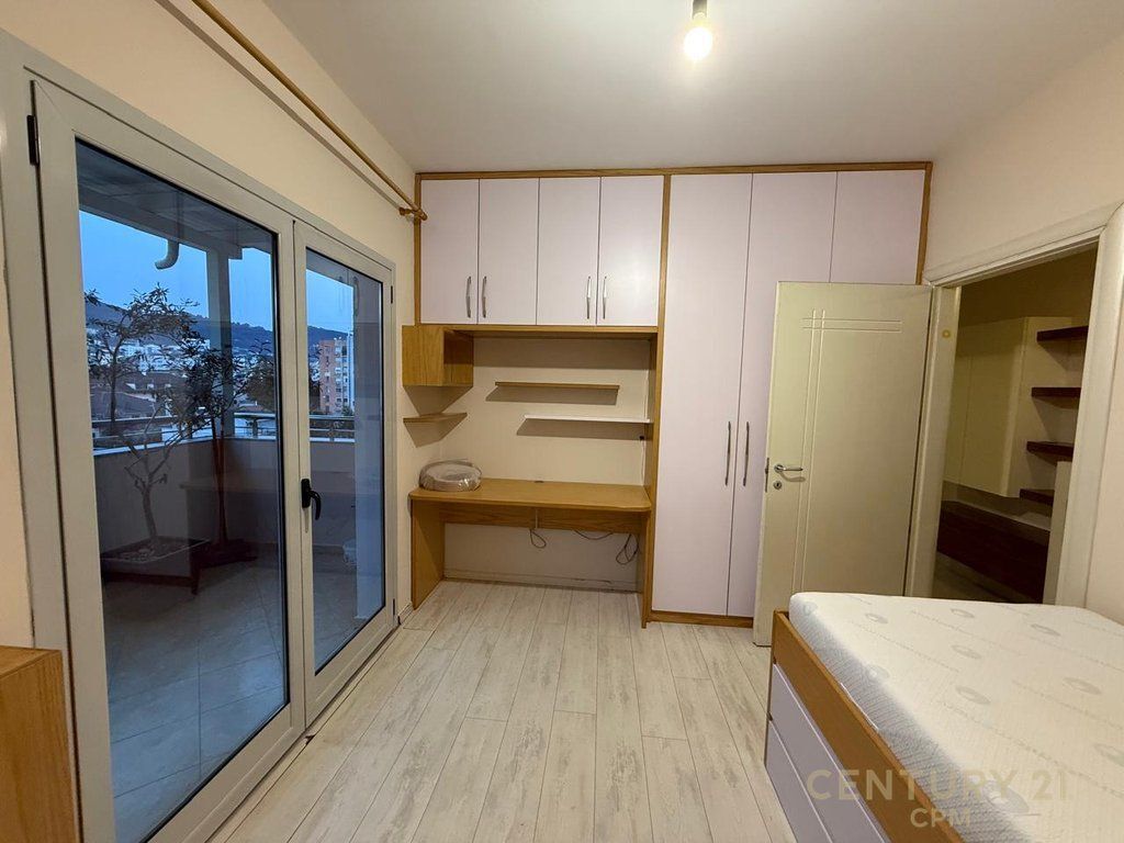 IN THE MUNICIPALITY OF PARIS, A 2+1 APARTMENT IS FOR RENT