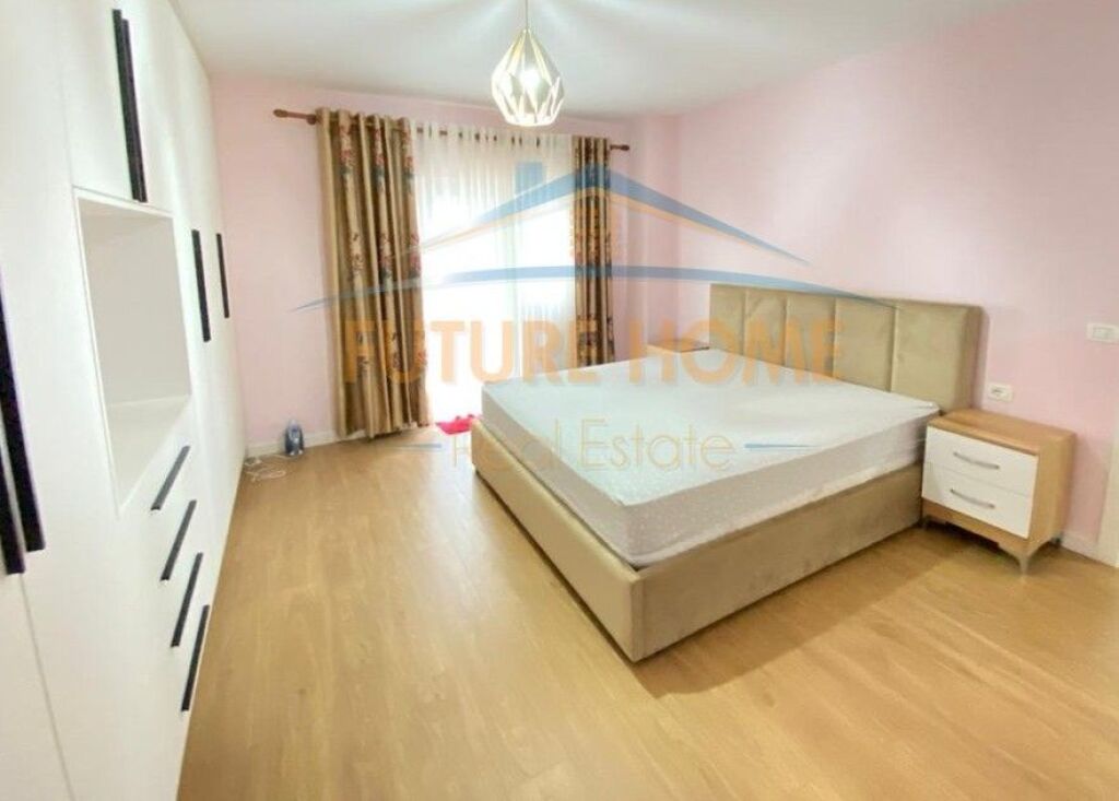 Qera, Apartament 1+1, Komuna Parisit, Tiranë