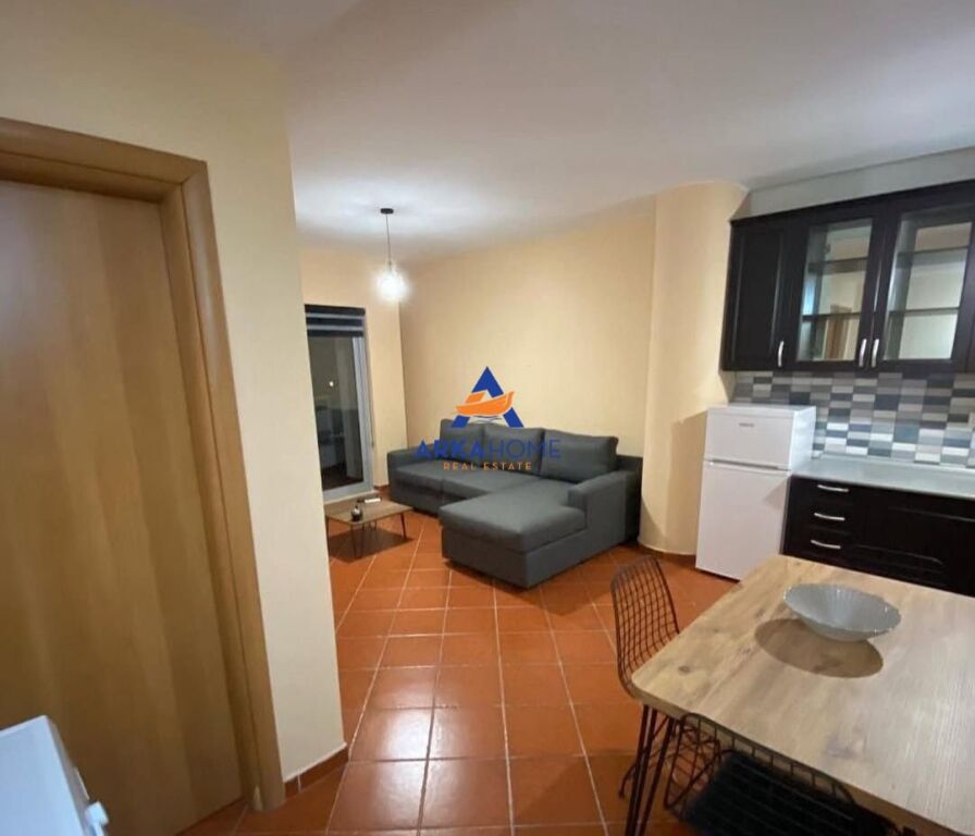 APARTMENT FOR RENT 1+1+BALCONY "AMFORA BUILDING, IRFAN TOMINI STREET" 57000 LEKE