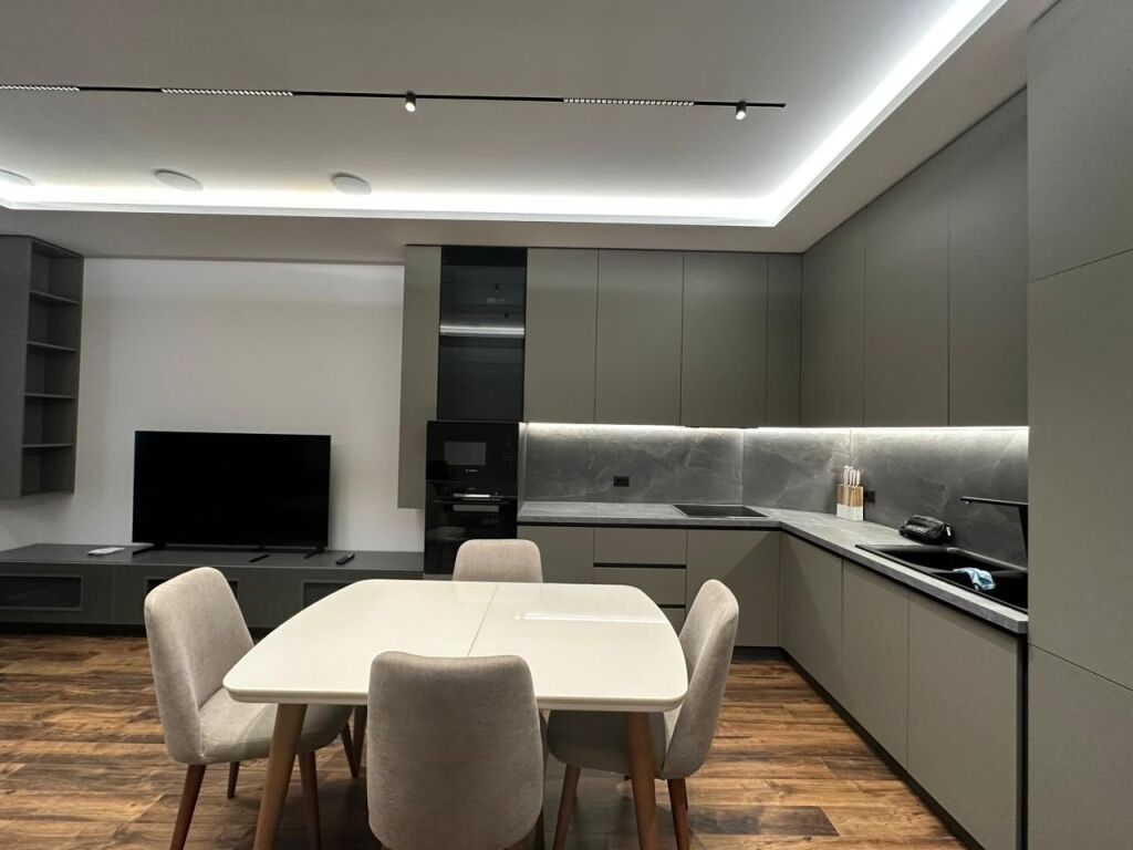 🏡 Appartamento moderno 1+1 in affitto a Lion Park