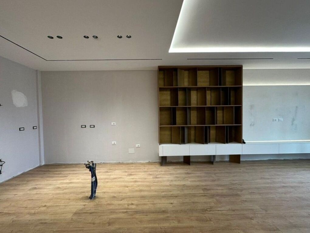 2+1 Apartment with Lake View – Altana Residence, Paris Municipality