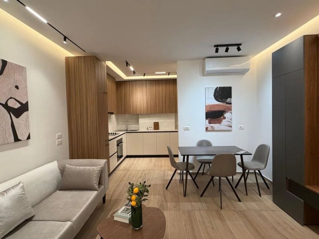 APARTAMENT PER QERA PRANE RING CENTER