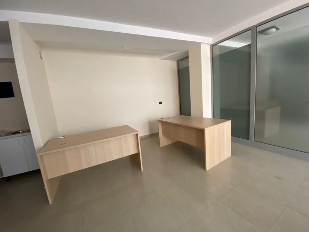 For rent, Office Space, Hoxha Tahsim Street, Tirana Empire66452