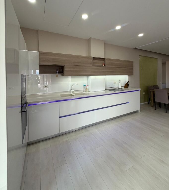 🏡 Apartament 3+1+2 me Garazh me Qira – Kompleksi FZ, Liqeni i Thatë 🌿