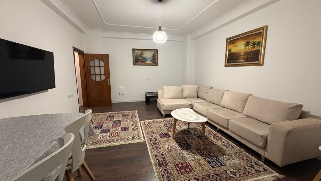 Apartament 2+1 i mobiluar per qera ne Don Bosko