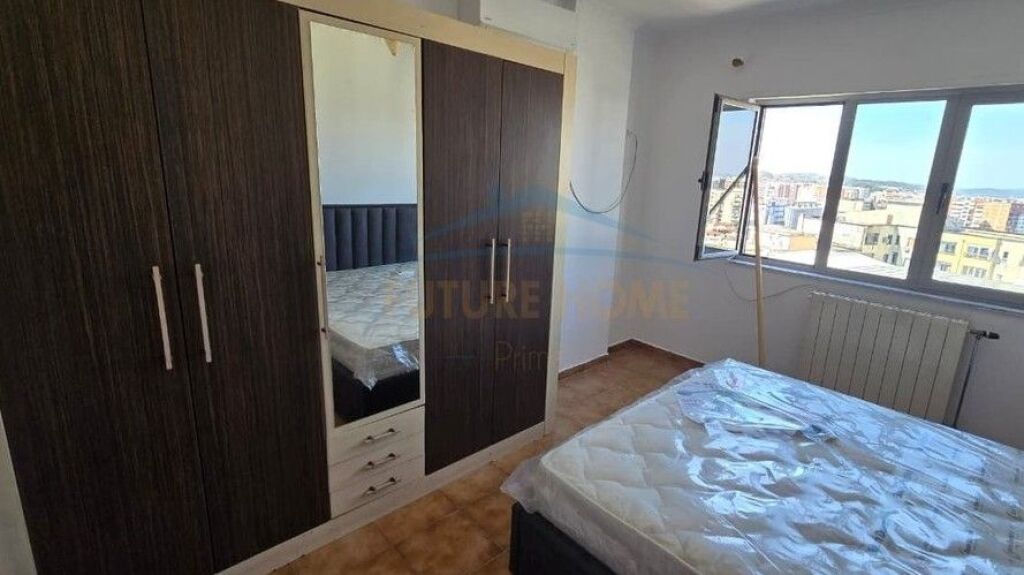 Qera , Apartament 1+1 , Pallati me shigjeta