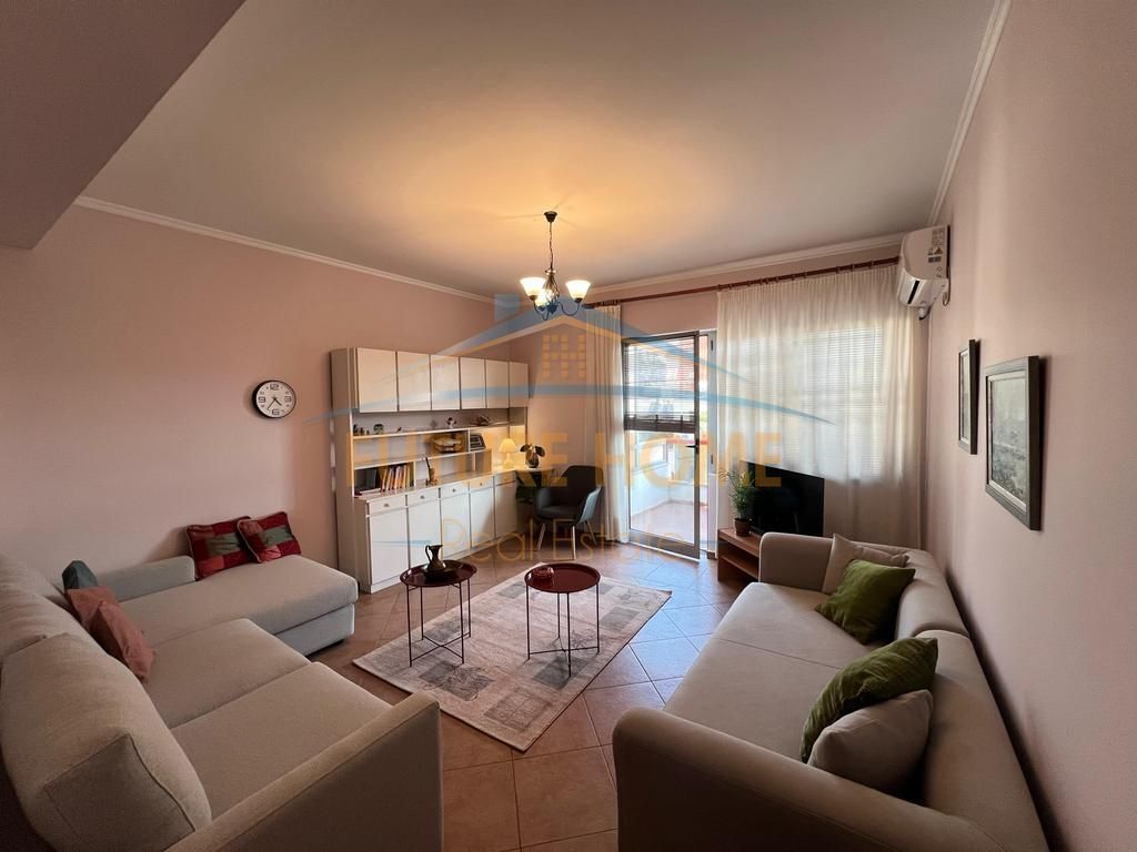 Rent, Apartment 2+1, Dinamo Stadium