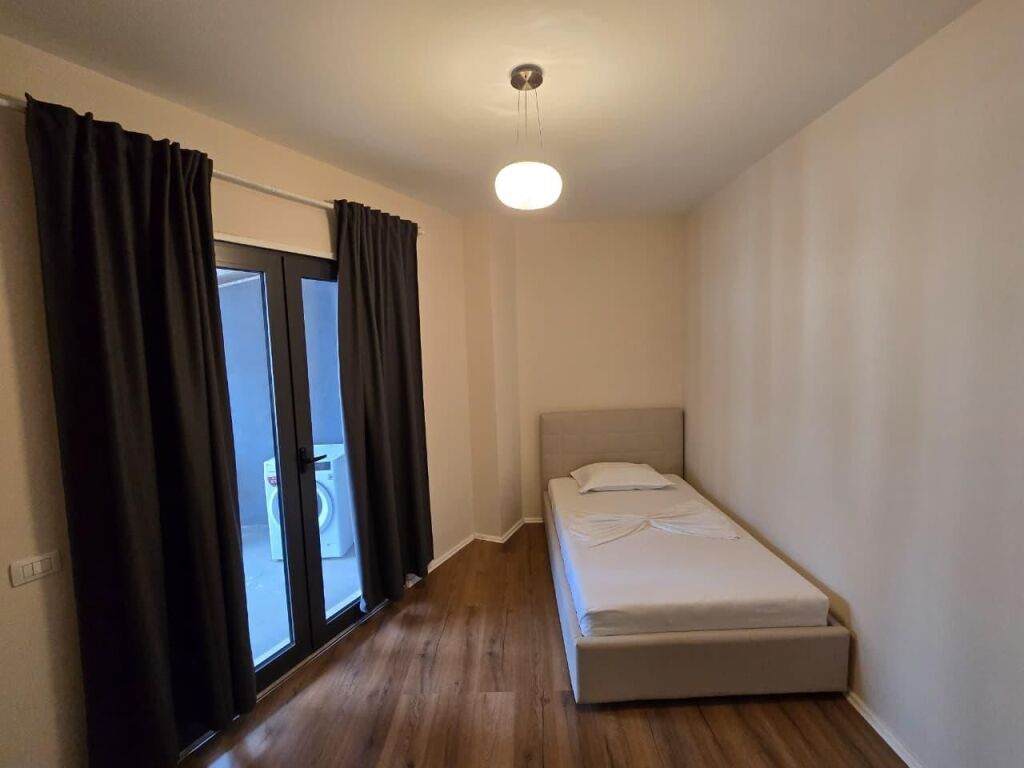 Apartament 2+1 me qira – Pazari i Ri