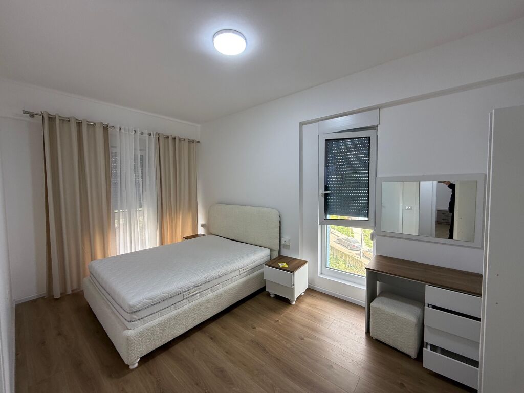 Apartament me qera 2+1+2 Rezidenca Oxa,Fresk
