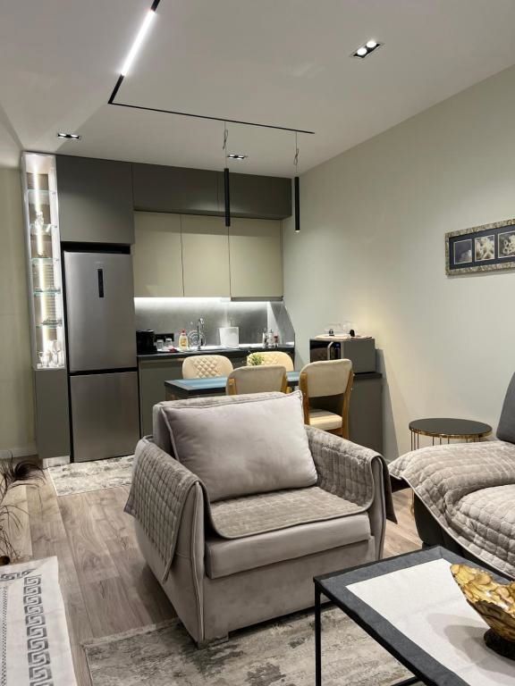 Apartament modern 1+1 me qera ne qender