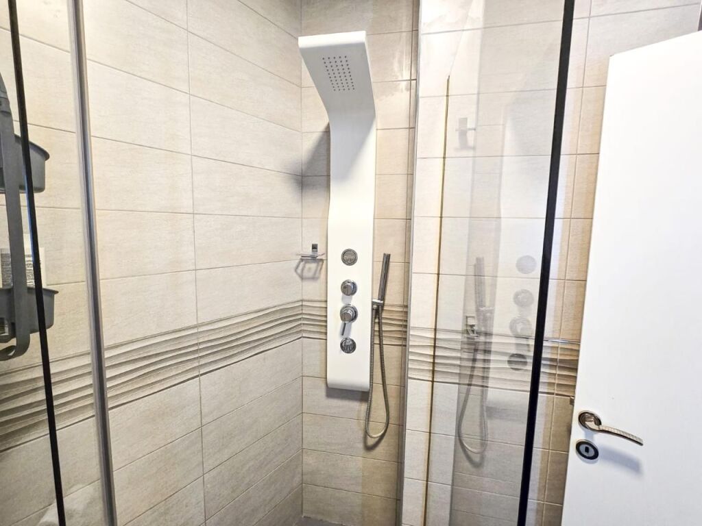 Apartament 2+1 me qira – Pazari i Ri