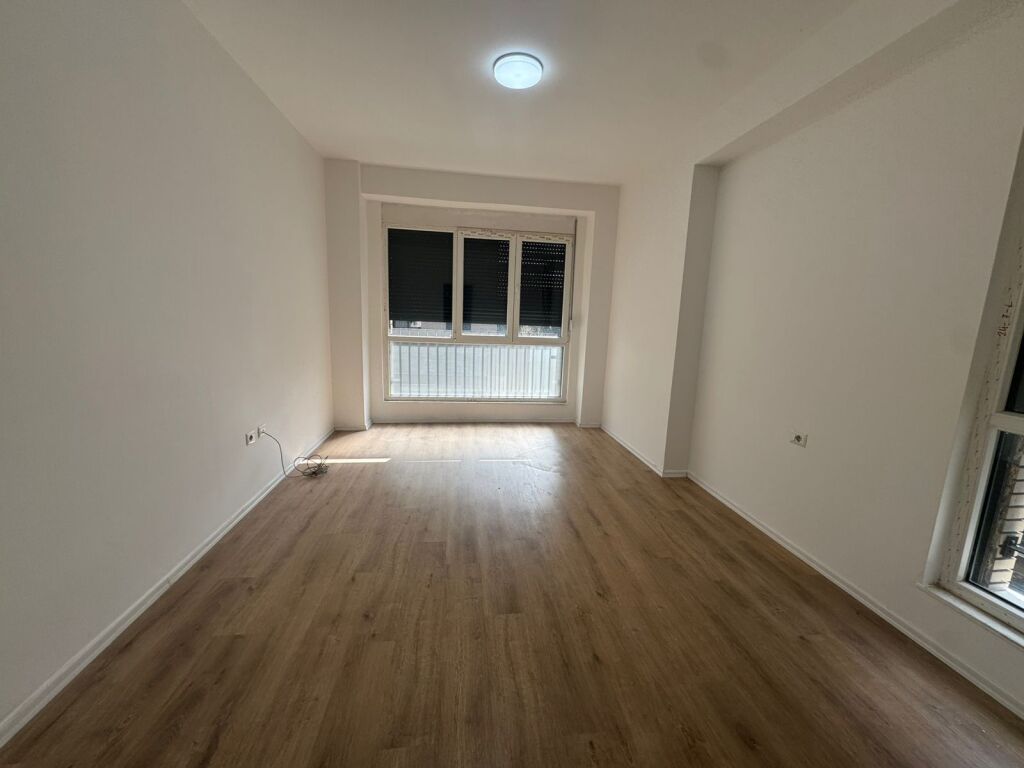 🏡 Apartament 3+1 për shitje tek Ish Fusha e Aviacionit