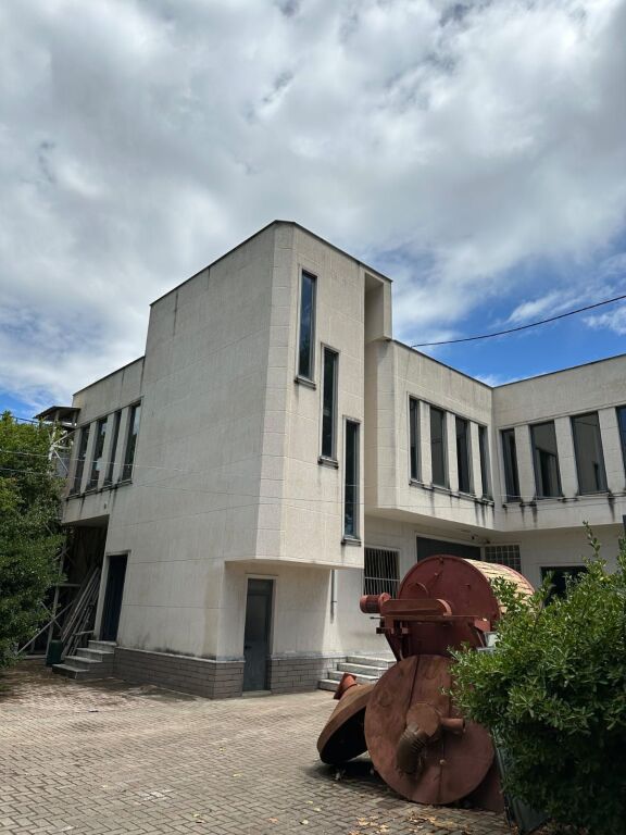 🏡 Edificio di 2 Piani in Vendita a Durazzo, vicino al Ponte di Dajlan