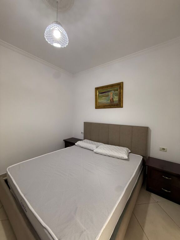 🏠AFFITTASI Ingresso 1+1 in Villa privata 📍Ex Venue  🏢1° piano, con cortile 💶 45.000 Leke/Mese trattabili