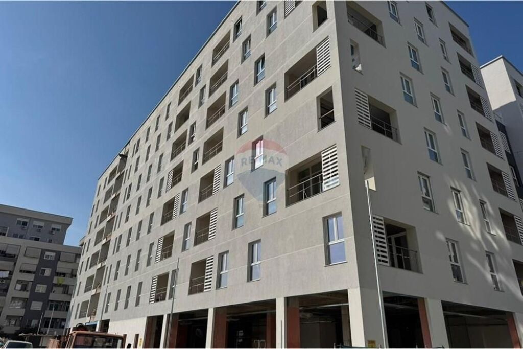 APARTMENT 3+1+2 FOR SALE IN THE MUNICIPALITY OF PARIS
