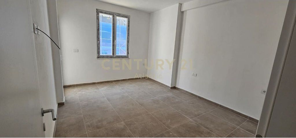 APARTAMENT 1+1 NDERTIM I RI NE GOLEM(ME ÇERTIFIKATË)