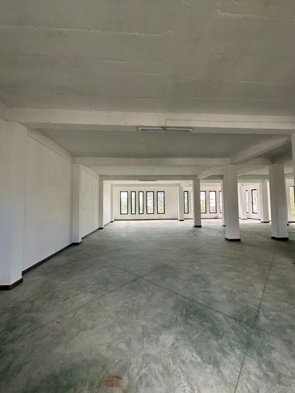 🏡 Edificio di 2 Piani in Vendita a Durazzo, vicino al Ponte di Dajlan