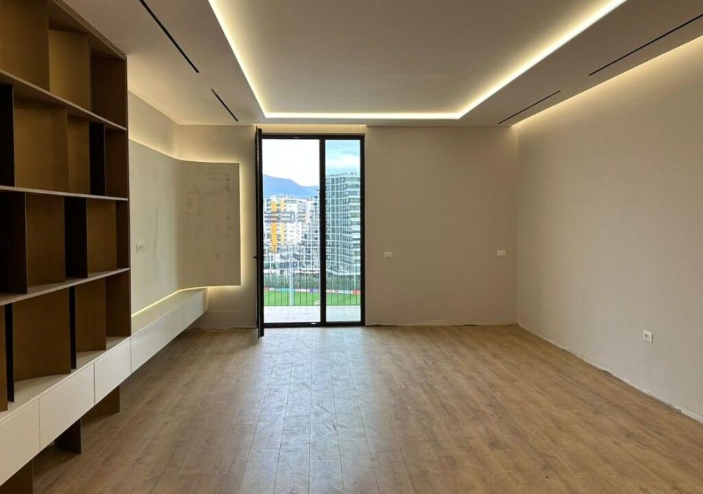 2+1 Apartment with Lake View – Altana Residence, Paris Municipality