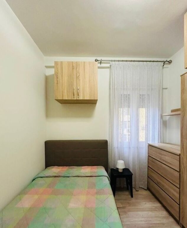 1+1 FOR RENT AT THE COMMUNE OF PARIS