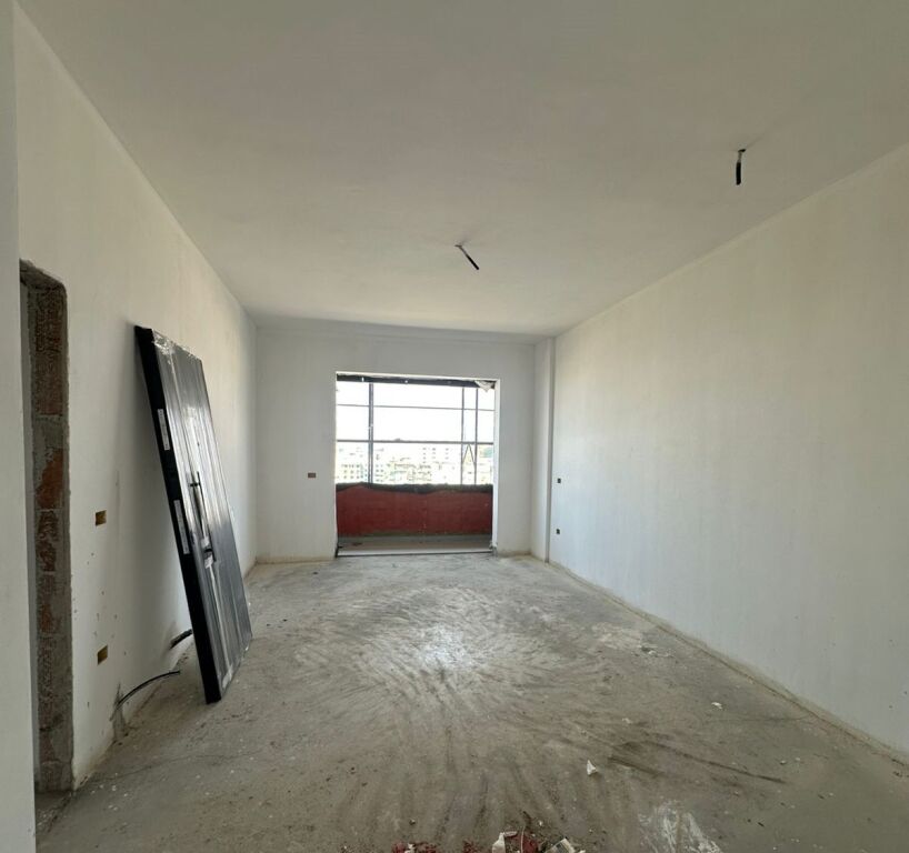 🏙️ Shitet Super Apartament – Square 21, Tiranë ✨