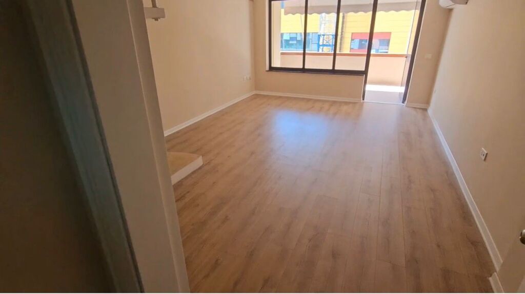 OFFICE FOR RENT SKENDERBEJ SQUARE