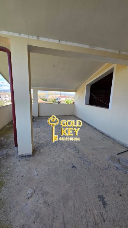 🏢✨ VILLA SU 3 PIANI IN VENDITA NELL'AREA DI SHIJAK ✨🏢